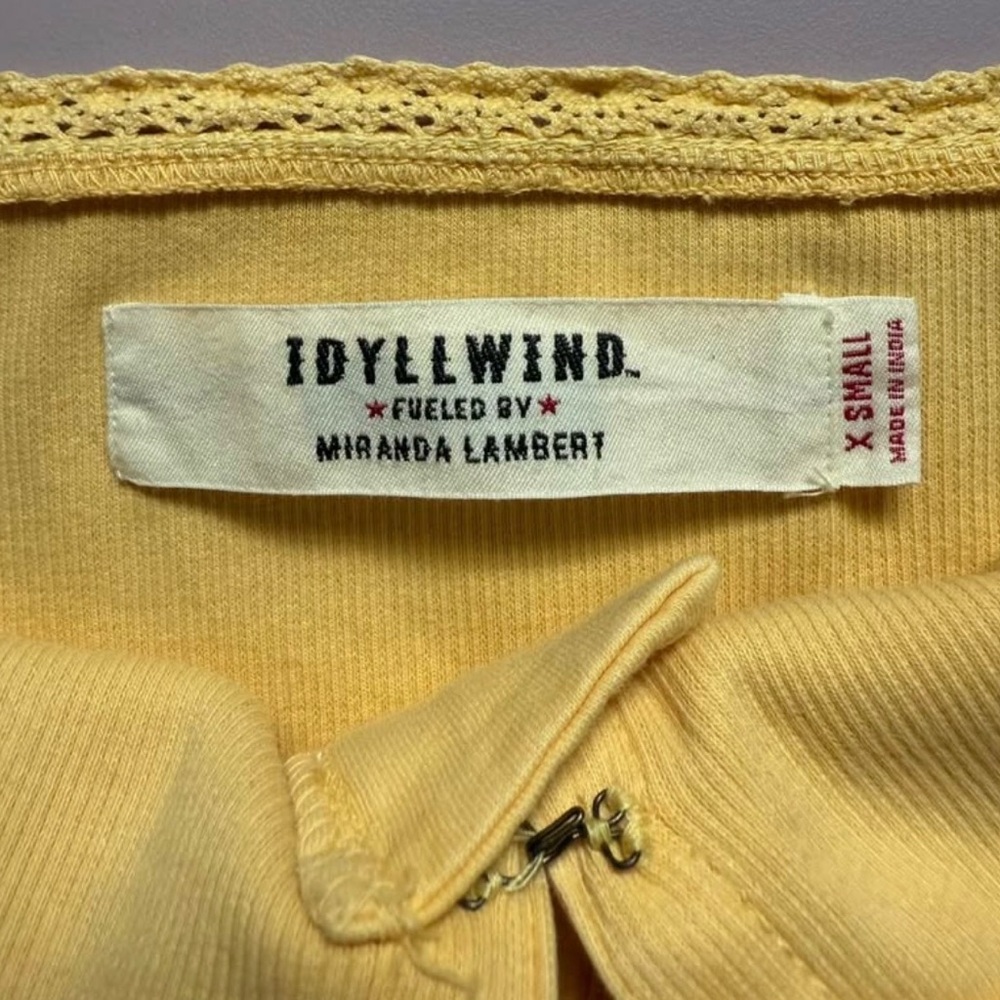 Idyllwind Yellow Button-Up Tank Top - Picture 4 of 4